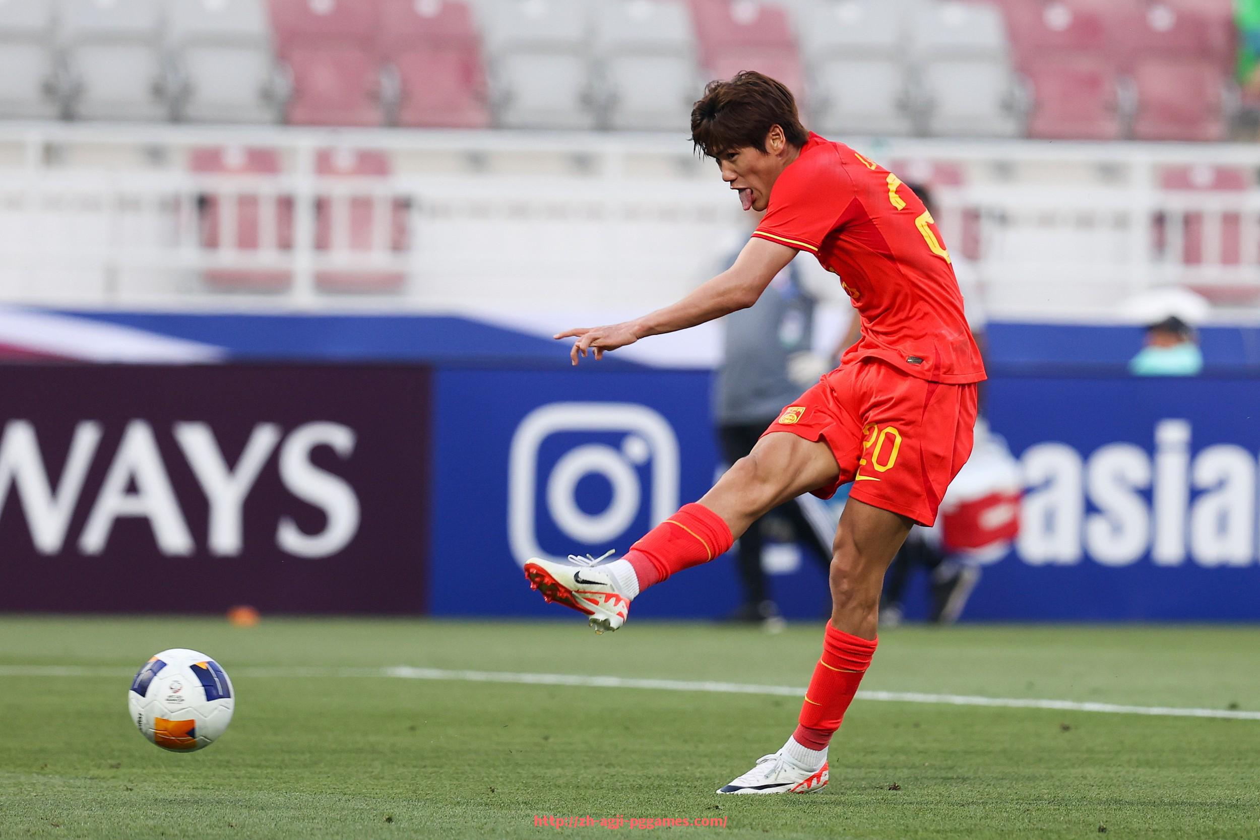 PG模拟器官方网站-NBA总决赛历年经典对决回顾